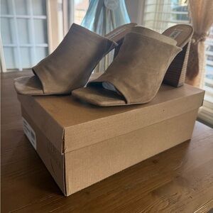 Steve Madden Tan Suede Mules